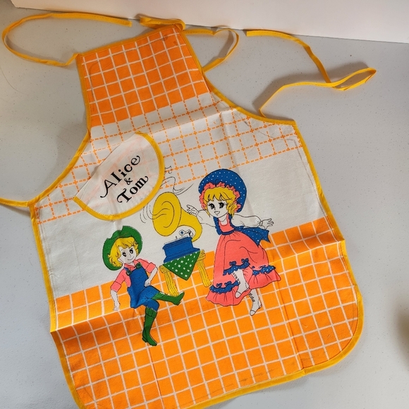 Vintage Apron Lot Of 3 Kitschy Kids 1960s 1970s Vinyl Backing Kitchen Baking - Picture 2 of 7